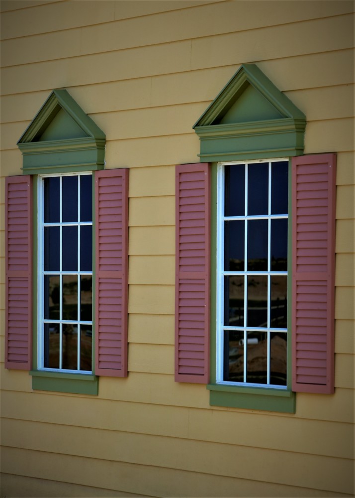 Colony Cottage Pink shutters 2 5X7